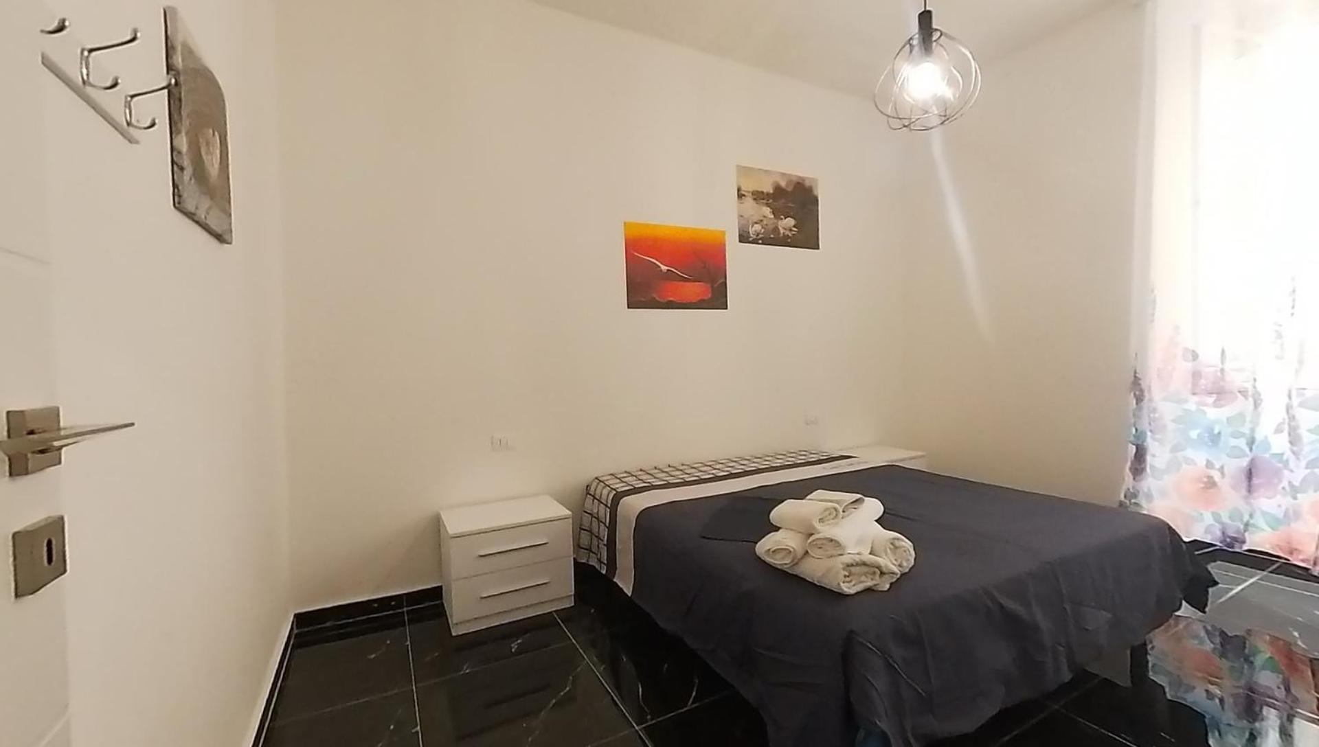 Tra Centro E Mare - Intero Appartamento Con Parcheggio Savona Exterior foto