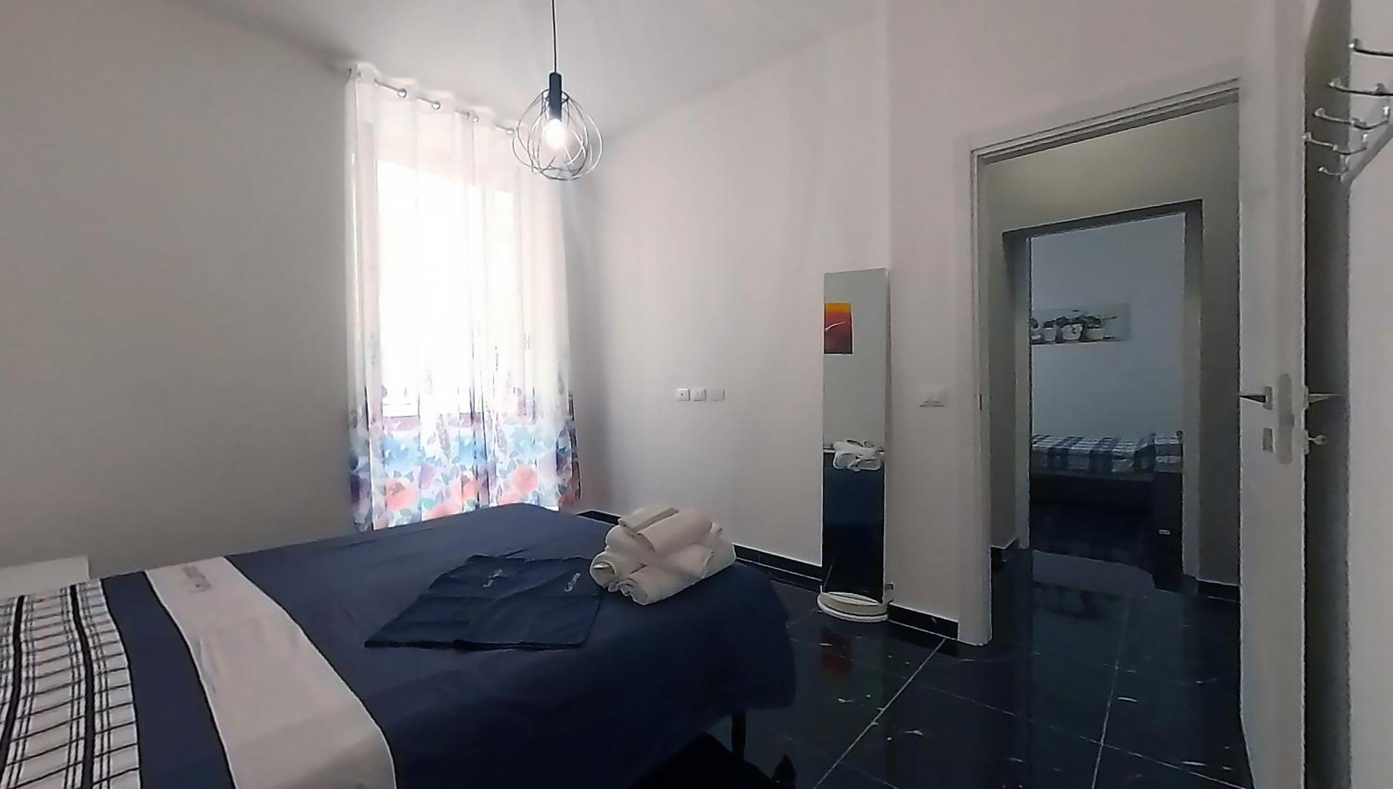Tra Centro E Mare - Intero Appartamento Con Parcheggio Savona Exterior foto